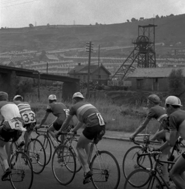 Black and white photo of a road race | Ron Good (Courtesy of Stuart Stanton)