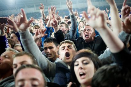Crowd of fooball fans | Bartosz Nowicki