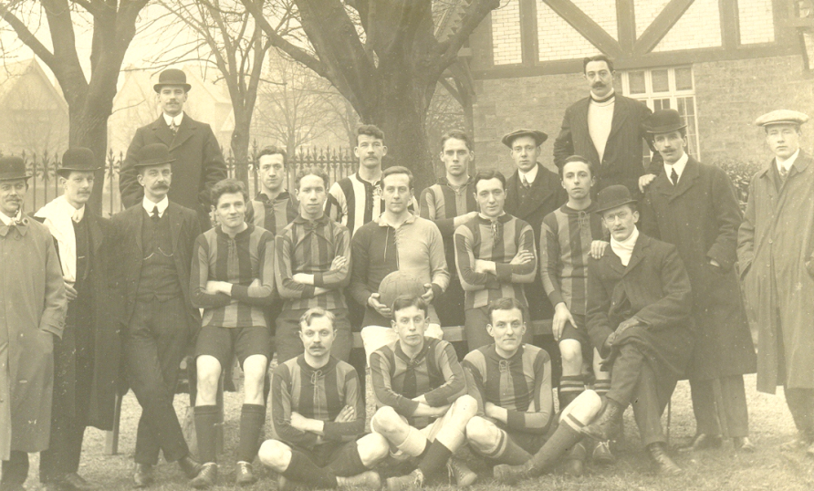 Clwb Pêl-droed Glanyrafon, 1906 | Amgueddfa Criced Cymru CC4